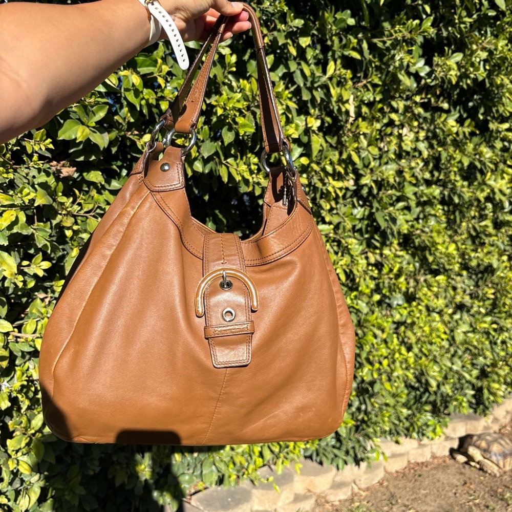 Coach soho hobo tan